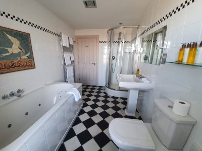 Langskaill Bathroom