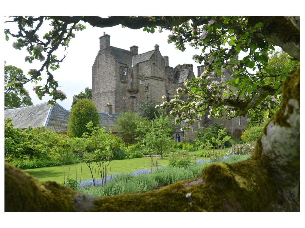 Activity Kellie Castle and Gardens