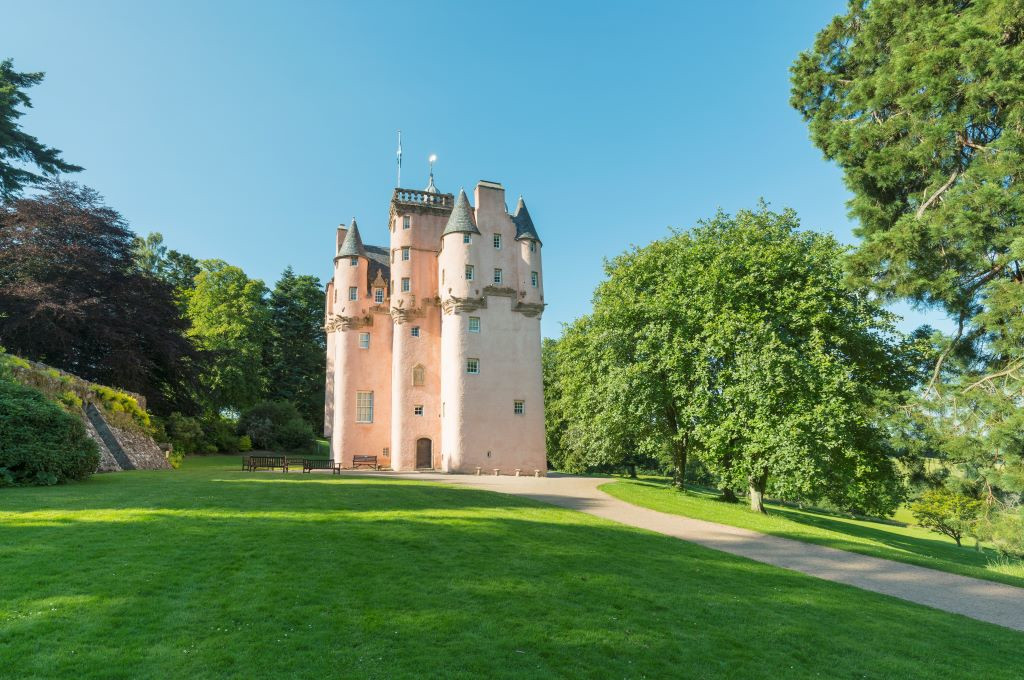 Activity Craigievar Castle