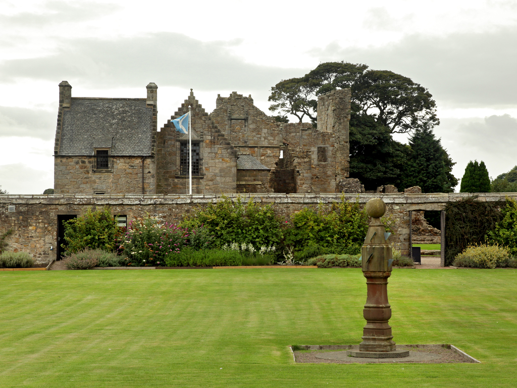 Activity Aberdour Castle and Garden