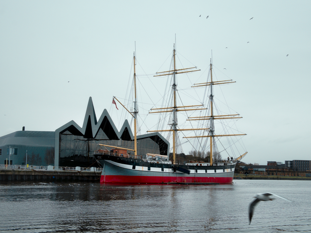 Activity The tall ship