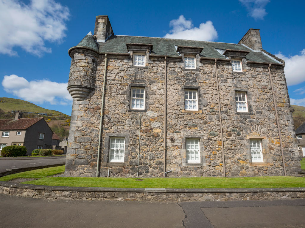 Activity Menstrie Castle