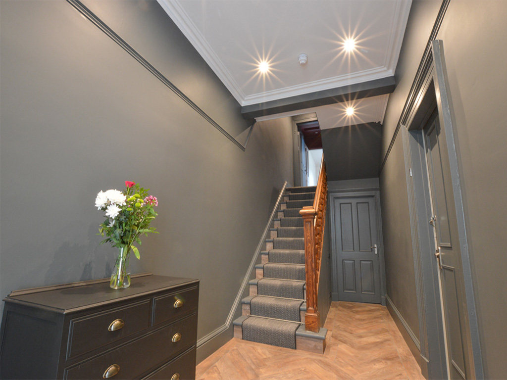 Hallway, Raniven Guest House, Oban.