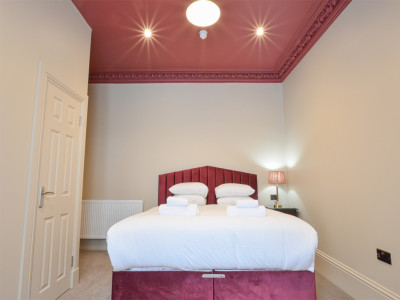 First Bedroom, Raniven Guest House, Oban.