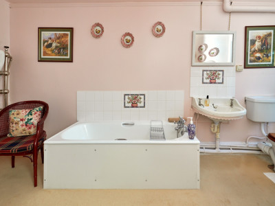 Bathroom View, Moray, The Westfield