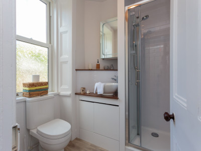 Bathroom with Shower, Innerleithen, Stravaig 01