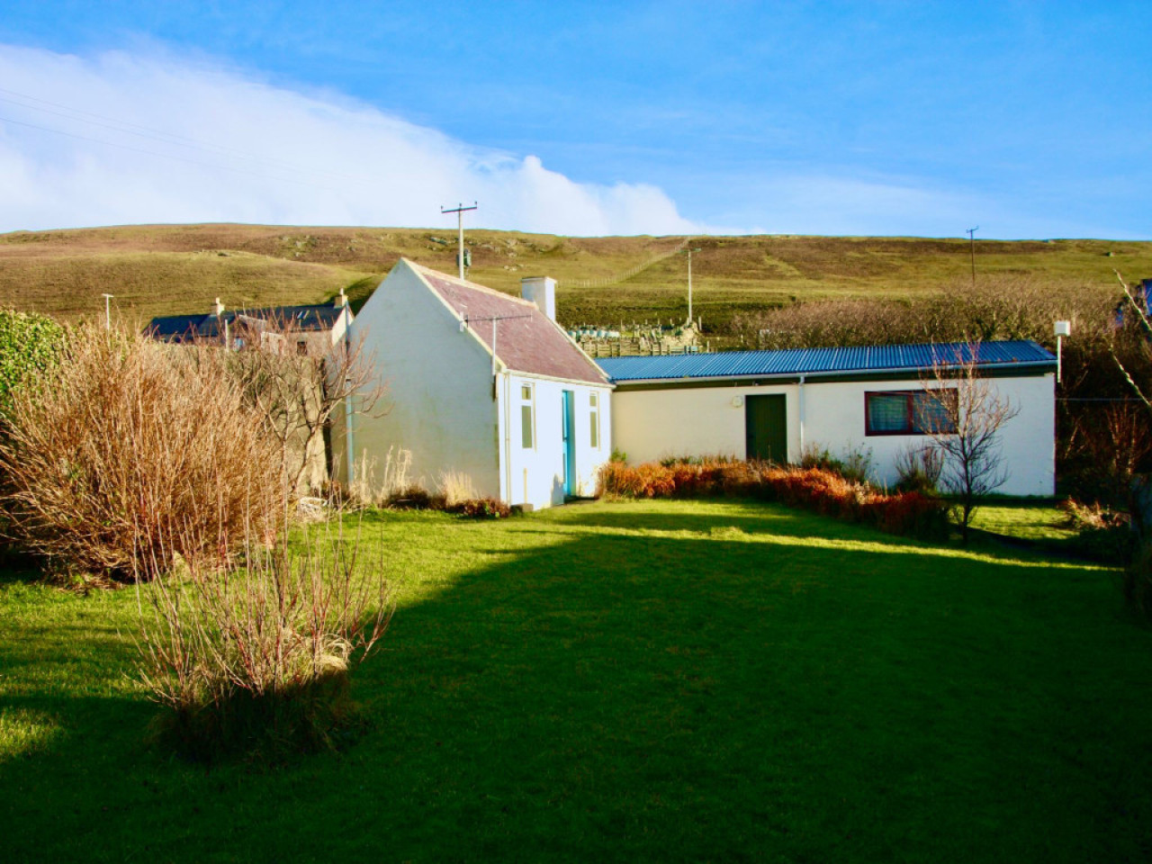 Peerie House Exterior View 02